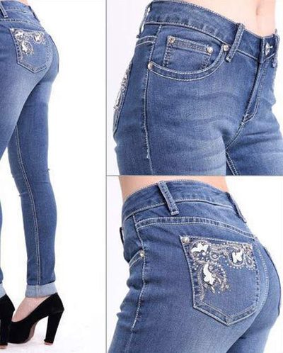 Straight Leg Denim Jeans/Light - American Outdoor Woman